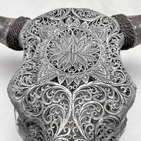 Mandala | Gegraveerde Stierenschedel