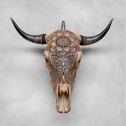 Mandala Bloom Skull | Gegraveerde Stierenschedel