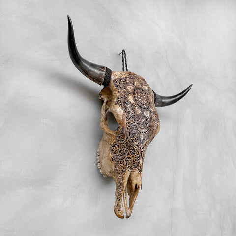 Mandala Bloom Skull | Gegraveerde Stierenschedel
