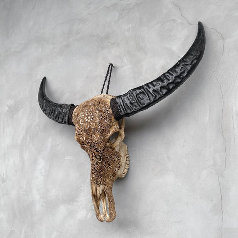 Rebel Bloom Skull | Gegraveerde Buffelschedel